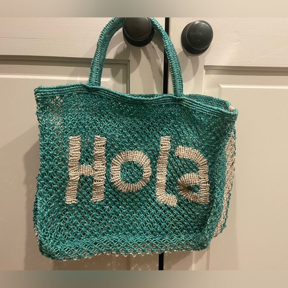 The Jacksons brand jute bag, “Hola” **sold out everywhere!